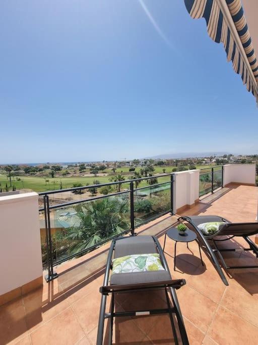 Apto Toyo Gran Terraza Y Vistas, 2hab, Piscina Y Garaje * Retamar (Almeria)